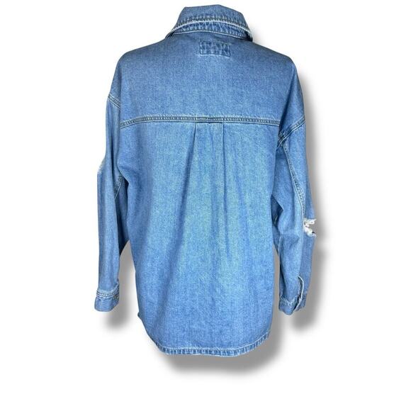 Forever 21 Women’s Medium Blue Denim Button Up Shirt Long Sleeve Distressed Y2K - Picture 3 of 7